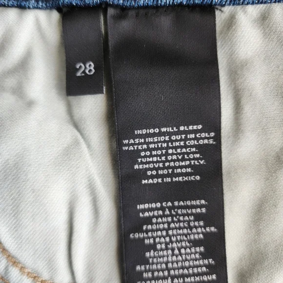 J Brand straight buttoned skirt. 5 pockets. Raw hem. Amost new. - Picture 7 of 7